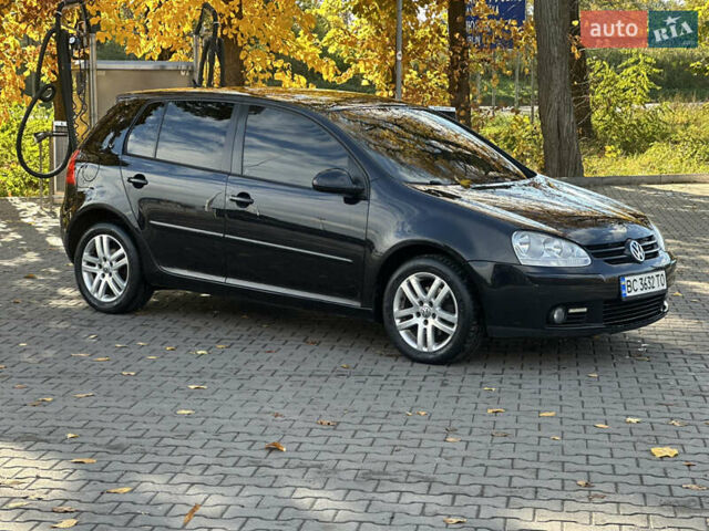 Черный Фольксваген Гольф, объемом двигателя 1.9 л и пробегом 320 тыс. км за 5800 $, фото 4 на Automoto.ua
