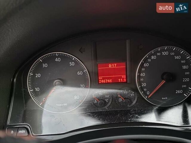 Черный Фольксваген Гольф, объемом двигателя 1.6 л и пробегом 246 тыс. км за 5200 $, фото 15 на Automoto.ua