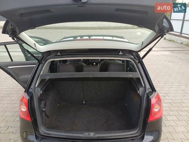 Чорний Фольксваген Гольф, об'ємом двигуна 1.6 л та пробігом 212 тис. км за 5900 $, фото 24 на Automoto.ua