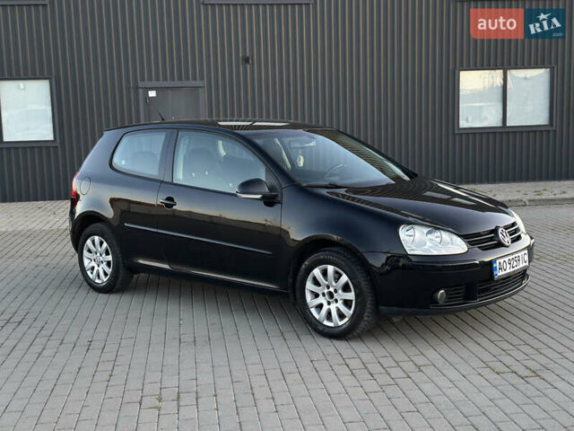 Черный Фольксваген Гольф, объемом двигателя 1.4 л и пробегом 278 тыс. км за 4500 $, фото 2 на Automoto.ua