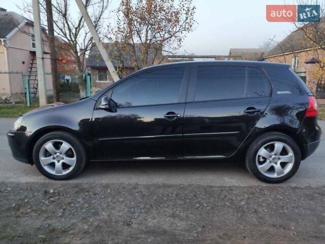 Черный Фольксваген Гольф, объемом двигателя 1.6 л и пробегом 250 тыс. км за 7500 $, фото 3 на Automoto.ua