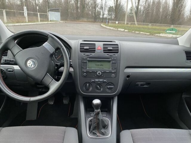 Чорний Фольксваген Гольф, об'ємом двигуна 1.4 л та пробігом 220 тис. км за 5900 $, фото 6 на Automoto.ua