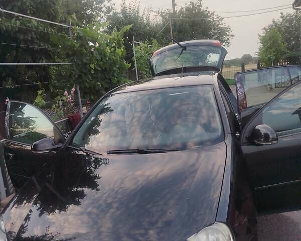 Черный Фольксваген Гольф, объемом двигателя 1.9 л и пробегом 193 тыс. км за 5000 $, фото 12 на Automoto.ua