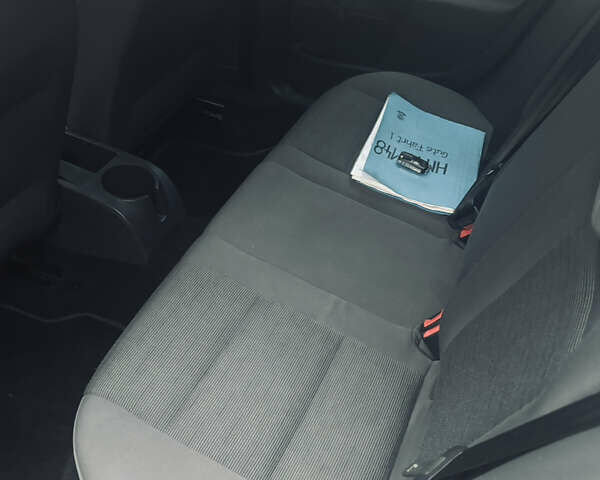 Черный Фольксваген Гольф, объемом двигателя 1.4 л и пробегом 268 тыс. км за 5650 $, фото 27 на Automoto.ua