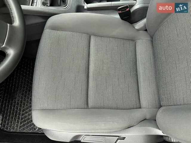 Черный Фольксваген Гольф, объемом двигателя 1.4 л и пробегом 187 тыс. км за 6500 $, фото 31 на Automoto.ua