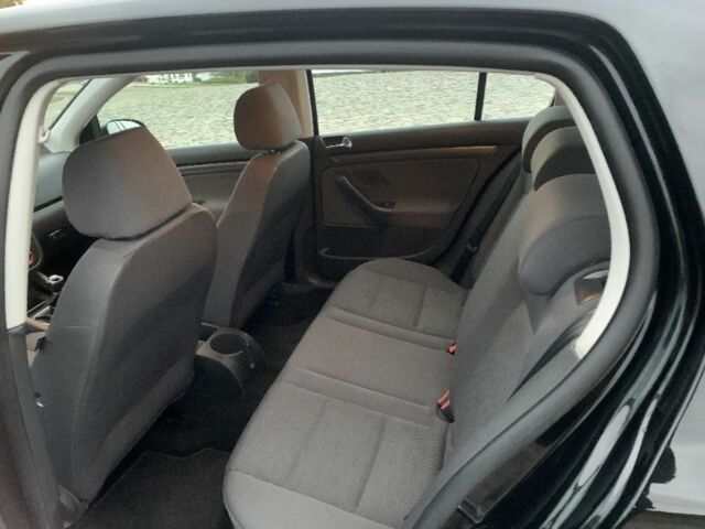 Чорний Фольксваген Гольф, об'ємом двигуна 0 л та пробігом 234 тис. км за 5250 $, фото 6 на Automoto.ua