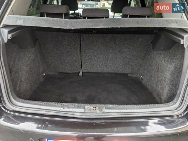 Черный Фольксваген Гольф, объемом двигателя 1.4 л и пробегом 202 тыс. км за 4999 $, фото 45 на Automoto.ua