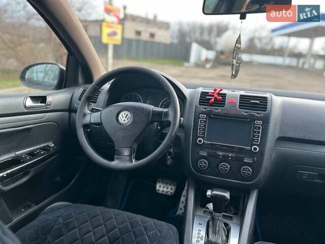 Черный Фольксваген Гольф, объемом двигателя 1.6 л и пробегом 196 тыс. км за 6500 $, фото 11 на Automoto.ua