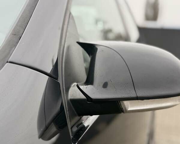 Черный Фольксваген Гольф, объемом двигателя 1.9 л и пробегом 315 тыс. км за 6300 $, фото 5 на Automoto.ua