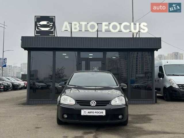Черный Фольксваген Гольф, объемом двигателя 1.39 л и пробегом 268 тыс. км за 6490 $, фото 2 на Automoto.ua