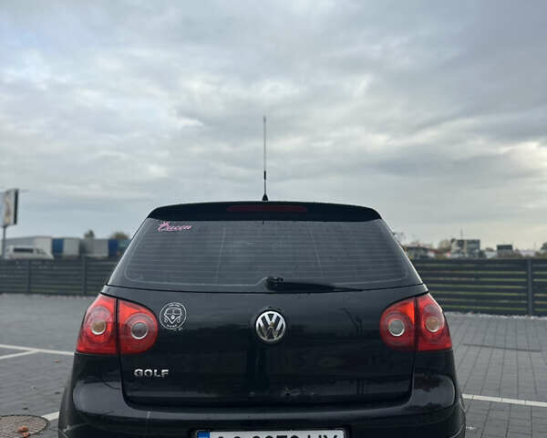Черный Фольксваген Гольф, объемом двигателя 1.4 л и пробегом 234 тыс. км за 4500 $, фото 13 на Automoto.ua