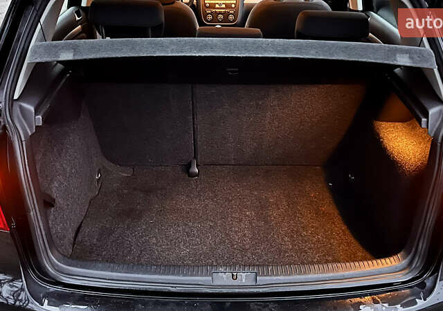 Чорний Фольксваген Гольф, об'ємом двигуна 1.4 л та пробігом 244 тис. км за 5550 $, фото 20 на Automoto.ua