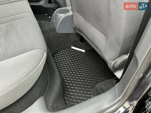 Черный Фольксваген Гольф, объемом двигателя 1.4 л и пробегом 187 тыс. км за 6500 $, фото 52 на Automoto.ua