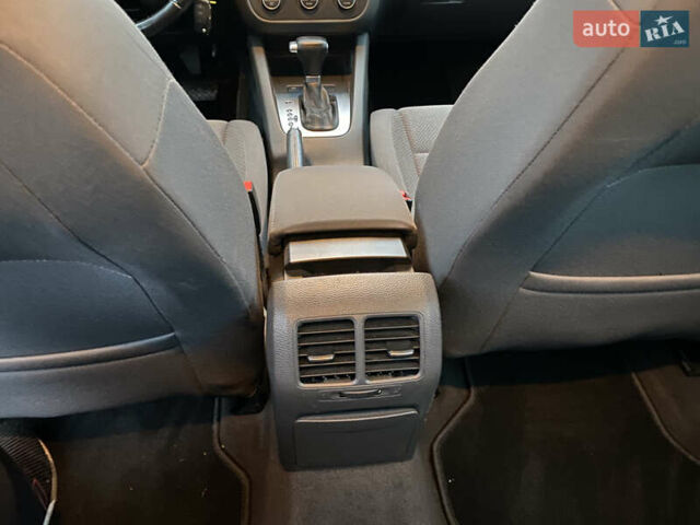 Чорний Фольксваген Гольф, об'ємом двигуна 1.6 л та пробігом 233 тис. км за 6800 $, фото 28 на Automoto.ua