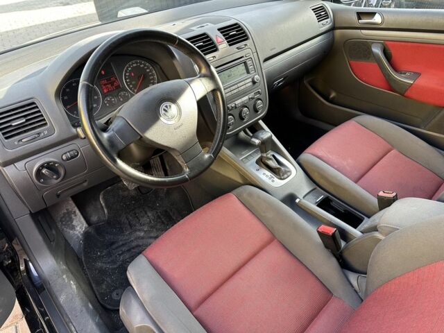 Черный Фольксваген Гольф, объемом двигателя 1.6 л и пробегом 207 тыс. км за 6700 $, фото 9 на Automoto.ua