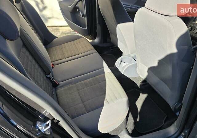 Чорний Фольксваген Гольф, об'ємом двигуна 1.6 л та пробігом 220 тис. км за 5350 $, фото 19 на Automoto.ua