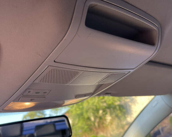 Черный Фольксваген Гольф, объемом двигателя 1.6 л и пробегом 138 тыс. км за 6500 $, фото 12 на Automoto.ua