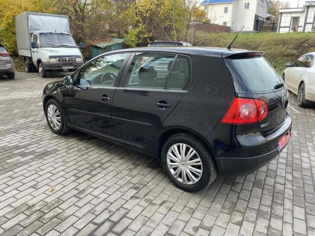 Черный Фольксваген Гольф, объемом двигателя 1.6 л и пробегом 194 тыс. км за 6000 $, фото 2 на Automoto.ua