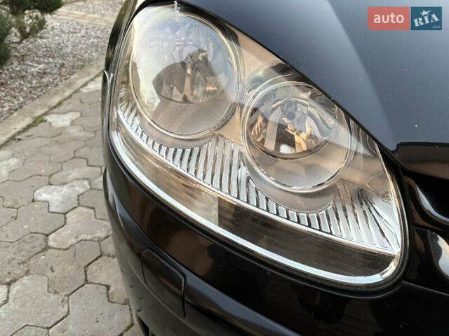 Черный Фольксваген Гольф, объемом двигателя 1.6 л и пробегом 240 тыс. км за 6150 $, фото 11 на Automoto.ua