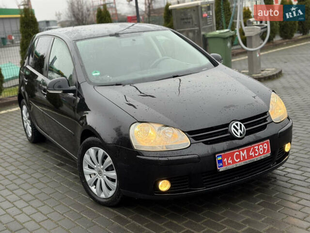 Черный Фольксваген Гольф, объемом двигателя 1.6 л и пробегом 195 тыс. км за 5150 $, фото 10 на Automoto.ua