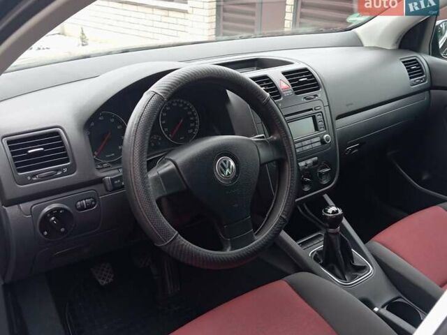 Чорний Фольксваген Гольф, об'ємом двигуна 1.4 л та пробігом 186 тис. км за 5350 $, фото 38 на Automoto.ua