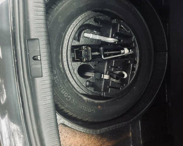 Черный Фольксваген Гольф, объемом двигателя 1.4 л и пробегом 268 тыс. км за 5650 $, фото 15 на Automoto.ua