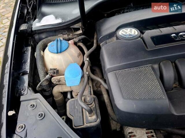 Черный Фольксваген Гольф, объемом двигателя 1.6 л и пробегом 219 тыс. км за 6400 $, фото 3 на Automoto.ua