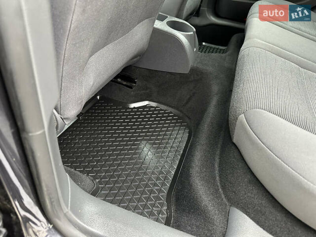 Черный Фольксваген Гольф, объемом двигателя 1.4 л и пробегом 187 тыс. км за 6500 $, фото 39 на Automoto.ua