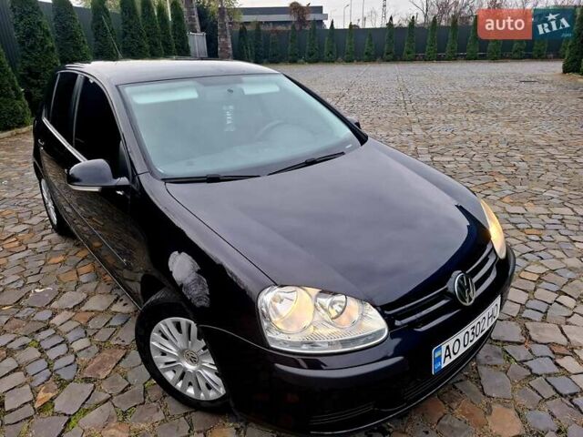 Черный Фольксваген Гольф, объемом двигателя 1.6 л и пробегом 219 тыс. км за 6400 $, фото 19 на Automoto.ua