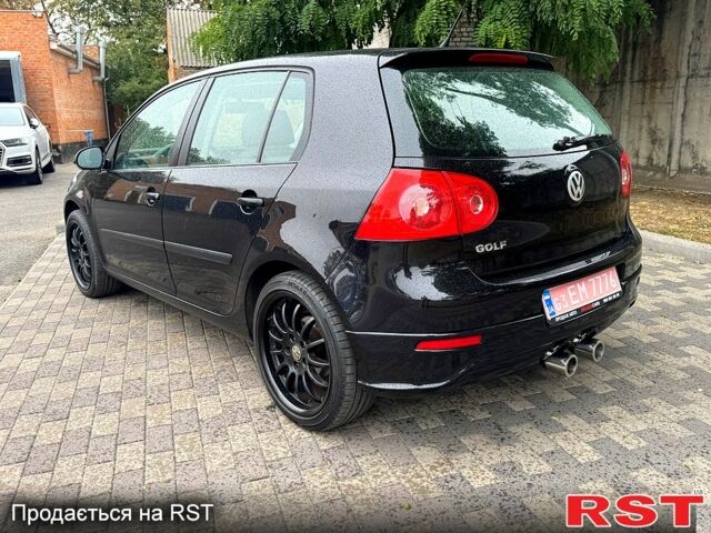 Черный Фольксваген Гольф, объемом двигателя 1.6 л и пробегом 195 тыс. км за 5700 $, фото 4 на Automoto.ua