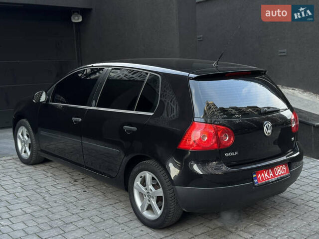 Черный Фольксваген Гольф, объемом двигателя 1.6 л и пробегом 190 тыс. км за 5350 $, фото 13 на Automoto.ua