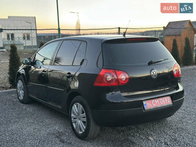 Черный Фольксваген Гольф, объемом двигателя 1.4 л и пробегом 271 тыс. км за 5700 $, фото 16 на Automoto.ua