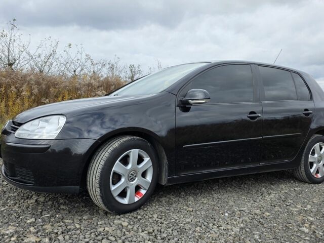 Черный Фольксваген Гольф, объемом двигателя 1.6 л и пробегом 220 тыс. км за 5250 $, фото 2 на Automoto.ua