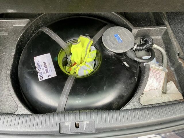 Чорний Фольксваген Гольф, об'ємом двигуна 1.4 л та пробігом 230 тис. км за 5777 $, фото 20 на Automoto.ua