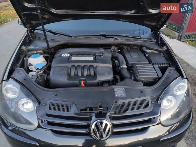 Черный Фольксваген Гольф, объемом двигателя 1.6 л и пробегом 250 тыс. км за 7500 $, фото 11 на Automoto.ua