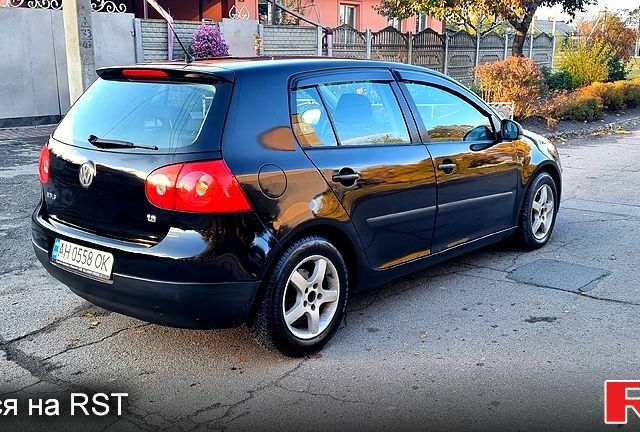 Черный Фольксваген Гольф, объемом двигателя 1.6 л и пробегом 236 тыс. км за 5800 $, фото 2 на Automoto.ua