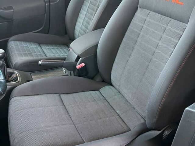 Чорний Фольксваген Гольф, об'ємом двигуна 0 л та пробігом 230 тис. км за 6500 $, фото 5 на Automoto.ua