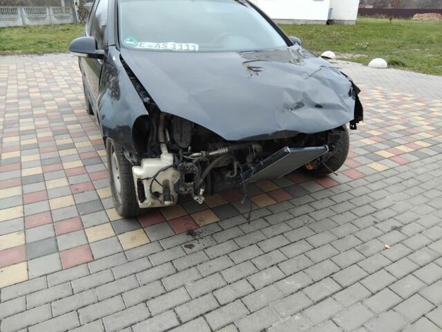 Черный Фольксваген Гольф, объемом двигателя 1.4 л и пробегом 230 тыс. км за 1250 $, фото 4 на Automoto.ua