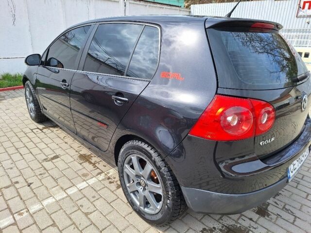 Фольксваген Гольф 2006 в Черновцах на Automoto.ua Черный Фольксваген Гольф, объемом двигателя 1.9 л и пробегом 340 тыс. км за 6200 $, фото 5 на Automoto.ua