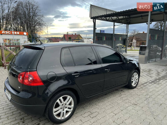 Черный Фольксваген Гольф, объемом двигателя 1.6 л и пробегом 195 тыс. км за 5900 $, фото 7 на Automoto.ua