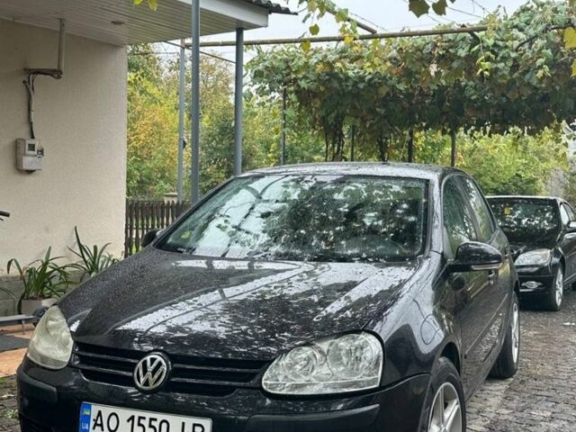 Черный Фольксваген Гольф, объемом двигателя 1.4 л и пробегом 260 тыс. км за 4900 $, фото 1 на Automoto.ua