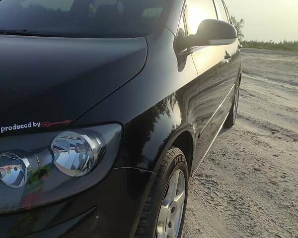 Черный Фольксваген Гольф, объемом двигателя 1.4 л и пробегом 212 тыс. км за 4900 $, фото 1 на Automoto.ua