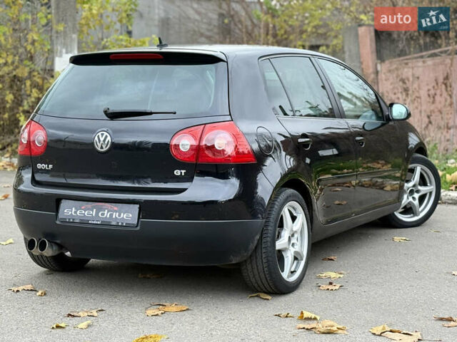 Черный Фольксваген Гольф, объемом двигателя 1.39 л и пробегом 207 тыс. км за 5599 $, фото 3 на Automoto.ua