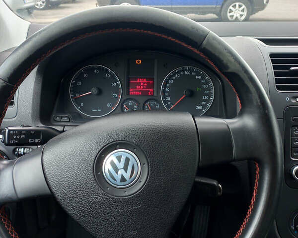 Чорний Фольксваген Гольф, об'ємом двигуна 1.6 л та пробігом 207 тис. км за 5400 $, фото 5 на Automoto.ua