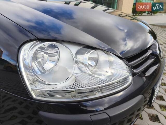 Фольксваген Гольф 2006 в Хмельницком на Automoto.ua Черный Фольксваген Гольф, объемом двигателя 1.6 л и пробегом 247 тыс. км за 6400 $, фото 1 на Automoto.ua