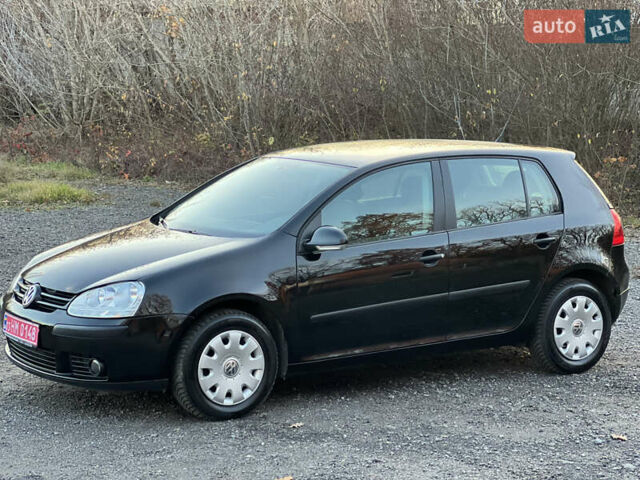 Чорний Фольксваген Гольф, об'ємом двигуна 1.6 л та пробігом 181 тис. км за 5899 $, фото 1 на Automoto.ua