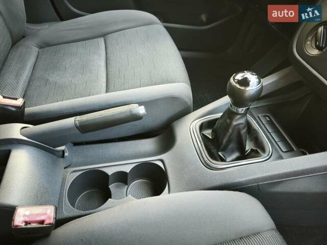 Фольксваген Гольф 2006 в Хмельницком на Automoto.ua Черный Фольксваген Гольф, объемом двигателя 1.6 л и пробегом 247 тыс. км за 6400 $, фото 70 на Automoto.ua