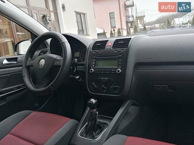 Чорний Фольксваген Гольф, об'ємом двигуна 1.4 л та пробігом 186 тис. км за 5350 $, фото 46 на Automoto.ua