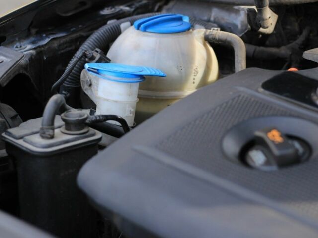 Чорний Фольксваген Гольф, об'ємом двигуна 0 л та пробігом 220 тис. км за 5000 $, фото 7 на Automoto.ua