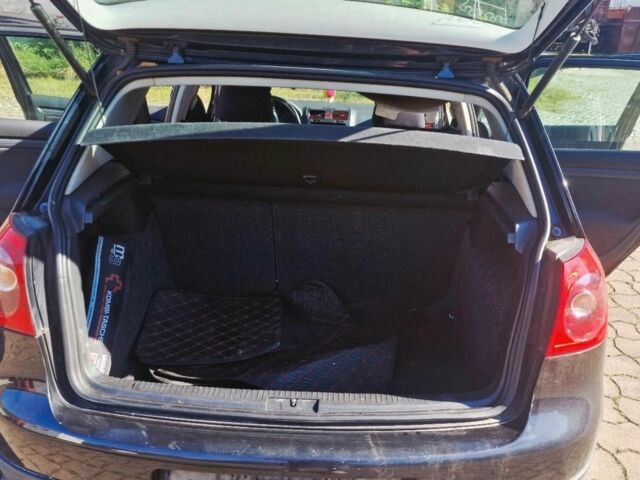 Черный Фольксваген Гольф, объемом двигателя 1.6 л и пробегом 200 тыс. км за 4850 $, фото 6 на Automoto.ua